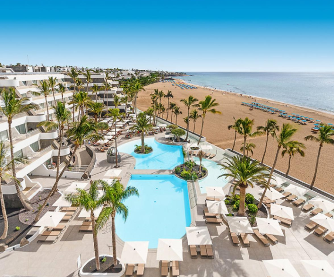 Puerto del Carmen (Playa Grande), Lanzarote, Spanien